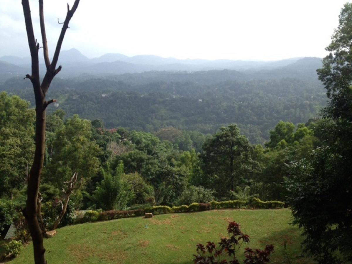 Mowbrey House Hotel Kandy Kültér fotó