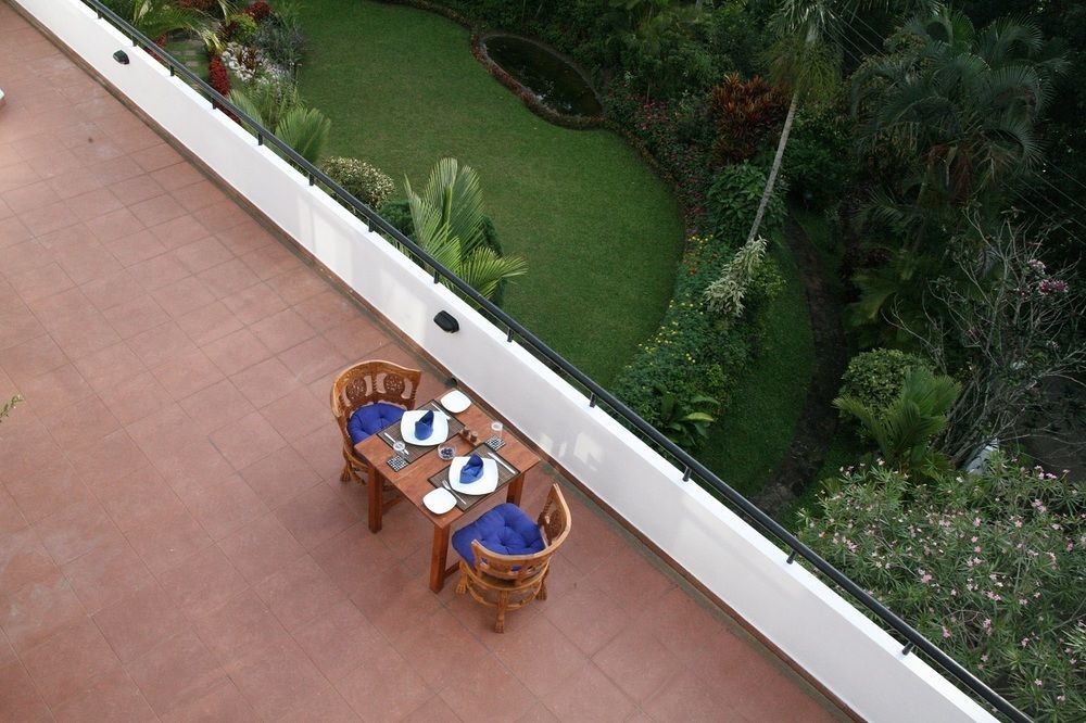 Mowbrey House Hotel Kandy Kültér fotó