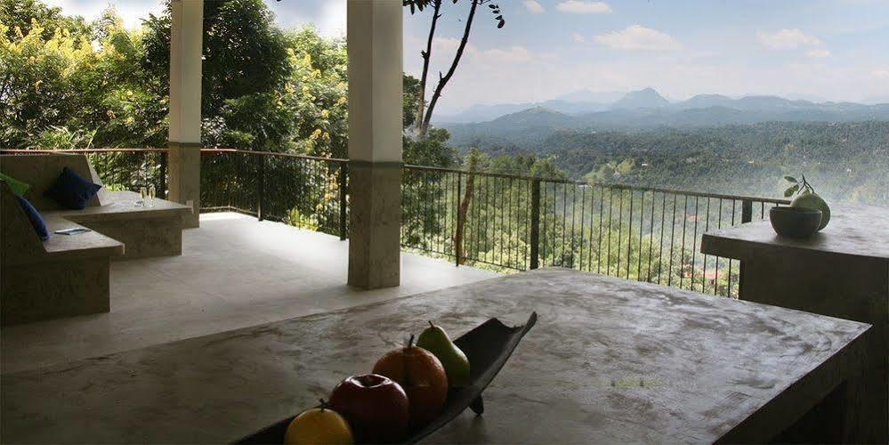 Mowbrey House Hotel Kandy Kültér fotó